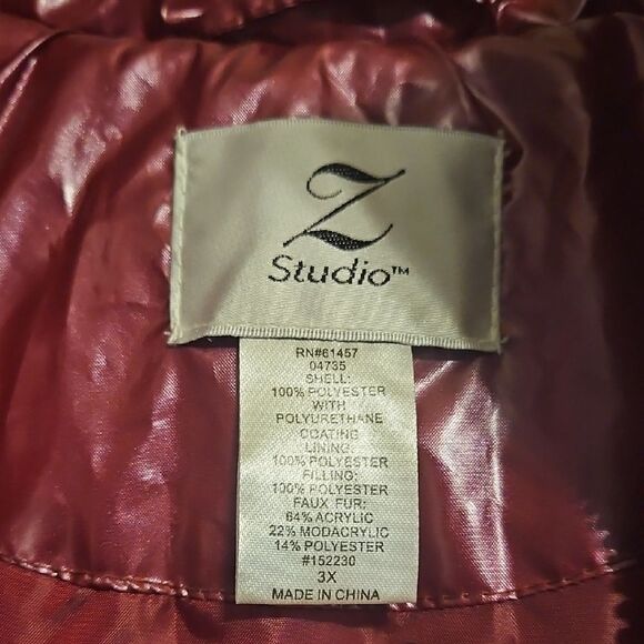 Women's Glossy Maroon Puffer Jacket - Picture 2 of 2